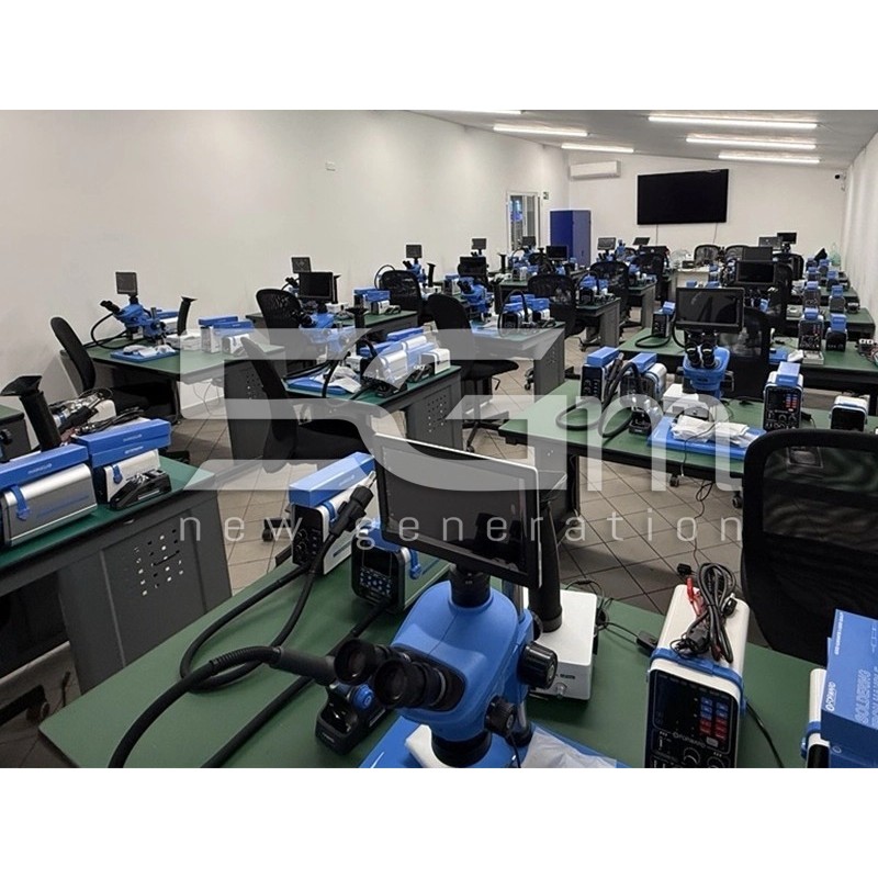 La Migliore Sala Corsi Microsaldatura in Italia | 10 Banchi Forward | 5G-M.com